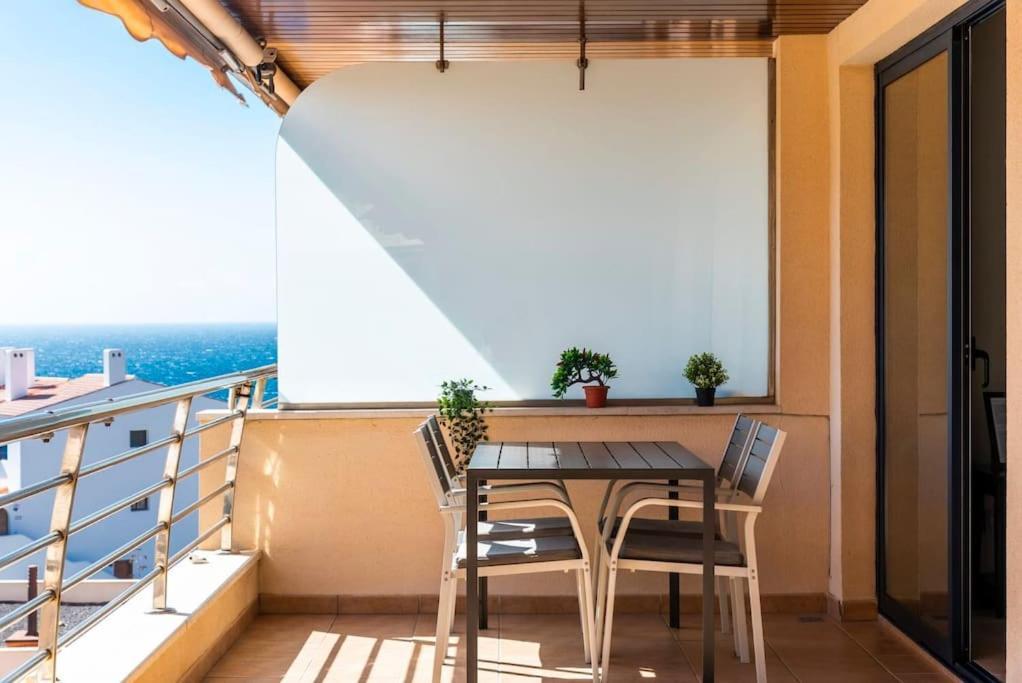 Bright And Welcoming Holiday Home Puerto de Santiago  Zewnętrze zdjęcie