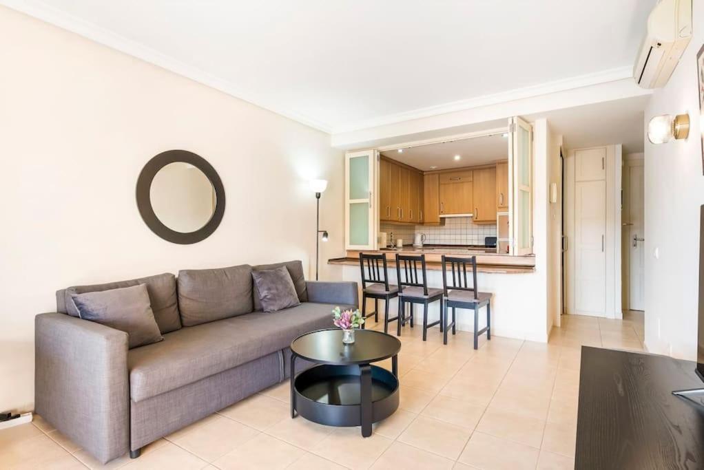 Bright And Welcoming Holiday Home Puerto de Santiago  Zewnętrze zdjęcie